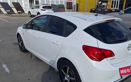 Opel Astra J, 2013 год, 800 000 рублей, 5 фотография