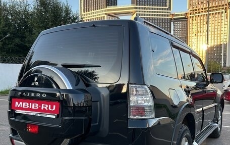 Mitsubishi Pajero IV, 2011 год, 1 850 000 рублей, 6 фотография