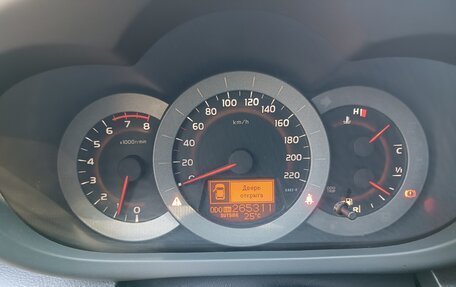 Toyota RAV4, 2011 год, 1 350 000 рублей, 11 фотография