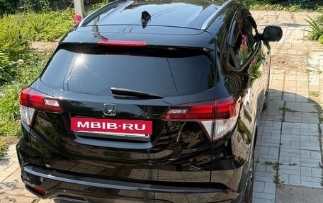 Honda Vezel, 2017 год, 2 150 000 рублей, 5 фотография