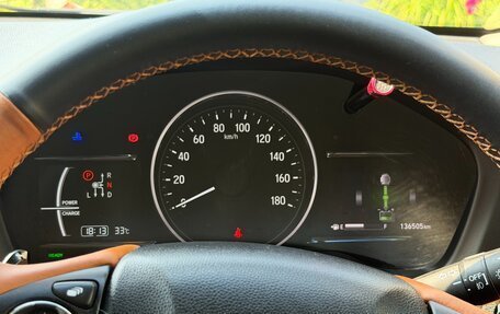 Honda Vezel, 2017 год, 2 150 000 рублей, 21 фотография