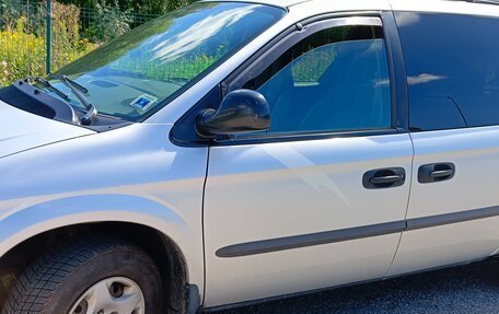 Dodge Caravan IV, 2004 год, 525 000 рублей, 2 фотография