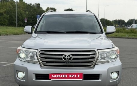 Toyota Land Cruiser 200, 2012 год, 2 990 000 рублей, 2 фотография