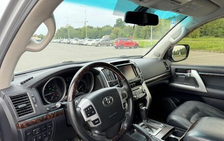 Toyota Land Cruiser 200, 2012 год, 2 990 000 рублей, 16 фотография