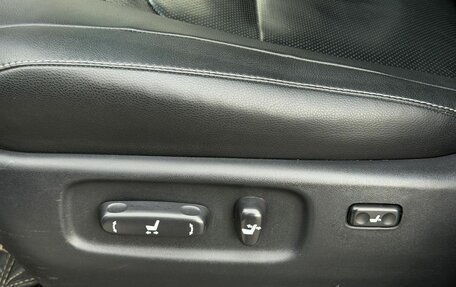 Toyota Land Cruiser 200, 2012 год, 2 990 000 рублей, 15 фотография