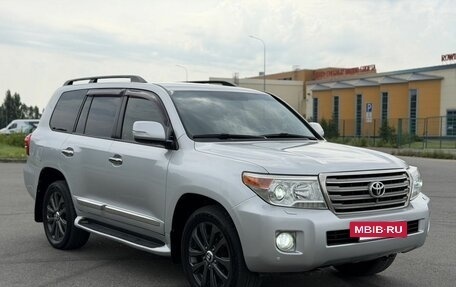 Toyota Land Cruiser 200, 2012 год, 2 990 000 рублей, 7 фотография