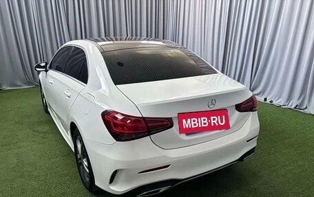 Mercedes-Benz A-Класс, 2022 год, 1 890 000 рублей, 4 фотография