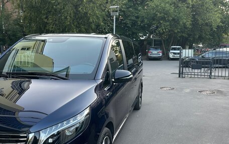 Mercedes-Benz EQV, 2022 год, 6 900 000 рублей, 3 фотография