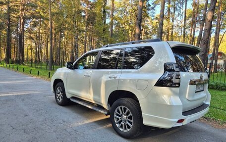 Toyota Land Cruiser Prado 150 рестайлинг 2, 2019 год, 5 195 000 рублей, 2 фотография