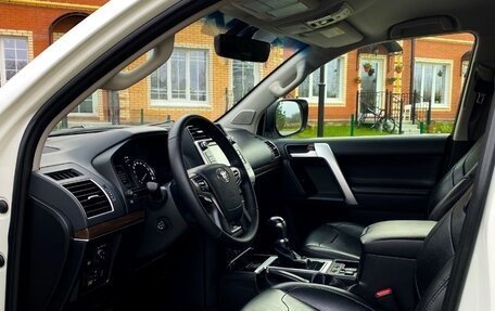 Toyota Land Cruiser Prado 150 рестайлинг 2, 2019 год, 5 195 000 рублей, 7 фотография