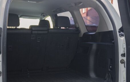 Toyota Land Cruiser Prado 150 рестайлинг 2, 2019 год, 5 195 000 рублей, 10 фотография