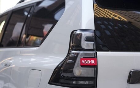 Toyota Land Cruiser Prado 150 рестайлинг 2, 2019 год, 5 195 000 рублей, 11 фотография