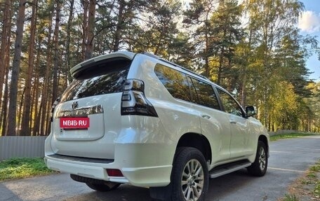Toyota Land Cruiser Prado 150 рестайлинг 2, 2019 год, 5 195 000 рублей, 3 фотография
