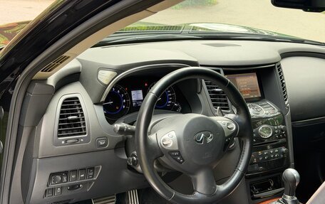 Infiniti QX70, 2017 год, 2 975 000 рублей, 14 фотография