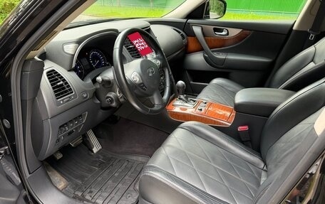Infiniti QX70, 2017 год, 2 975 000 рублей, 11 фотография
