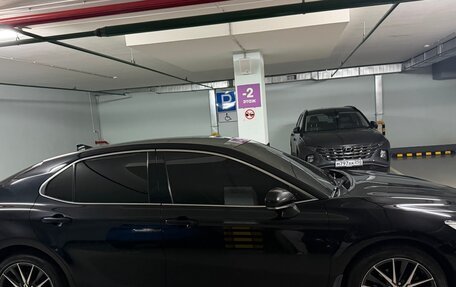 Toyota Camry, 2021 год, 3 340 000 рублей, 6 фотография