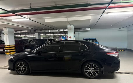 Toyota Camry, 2021 год, 3 340 000 рублей, 3 фотография