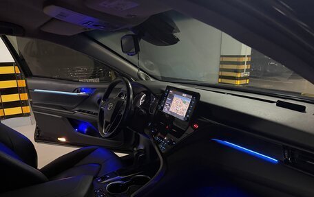 Toyota Camry, 2021 год, 3 340 000 рублей, 13 фотография