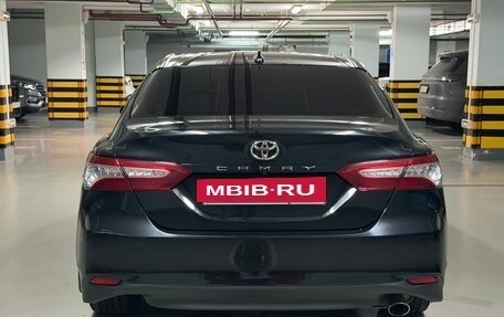 Toyota Camry, 2021 год, 3 340 000 рублей, 4 фотография