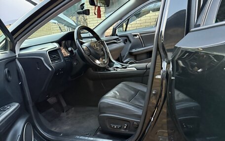 Lexus RX IV рестайлинг, 2016 год, 3 500 000 рублей, 9 фотография