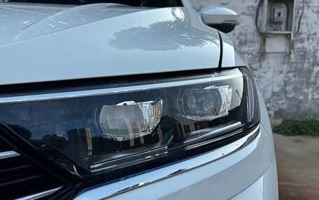 Volkswagen T-Roc I, 2022 год, 2 570 000 рублей, 7 фотография