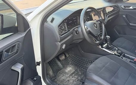Volkswagen T-Roc I, 2022 год, 2 570 000 рублей, 9 фотография