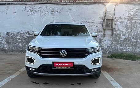 Volkswagen T-Roc I, 2022 год, 2 570 000 рублей, 6 фотография