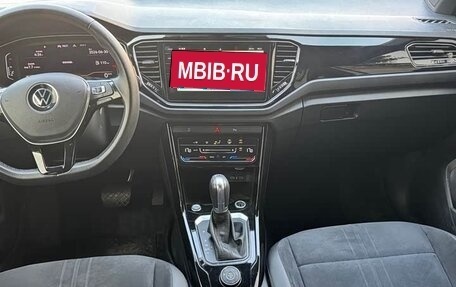 Volkswagen T-Roc I, 2022 год, 2 570 000 рублей, 10 фотография