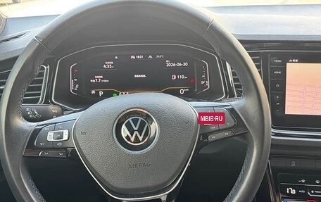 Volkswagen T-Roc I, 2022 год, 2 570 000 рублей, 11 фотография