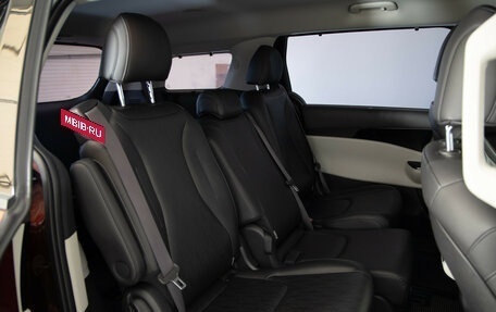 KIA Carnival, 2023 год, 3 999 000 рублей, 13 фотография