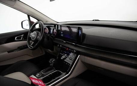 KIA Carnival, 2023 год, 3 999 000 рублей, 27 фотография