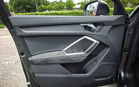 Audi Q3, 2022 год, 2 400 000 рублей, 14 фотография