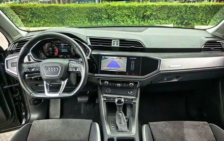 Audi Q3, 2022 год, 2 400 000 рублей, 8 фотография