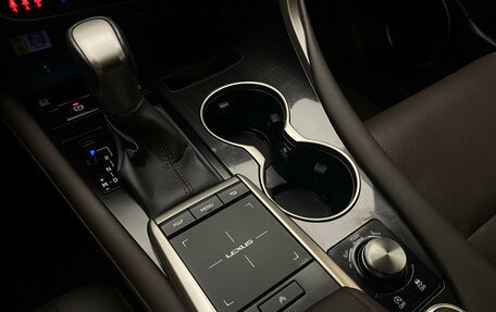 Lexus RX IV рестайлинг, 2020 год, 5 310 000 рублей, 16 фотография