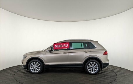 Volkswagen Tiguan II, 2018 год, 2 955 000 рублей, 8 фотография