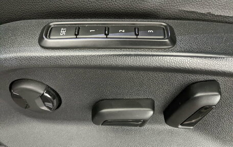 Volkswagen Tiguan II, 2018 год, 2 955 000 рублей, 20 фотография