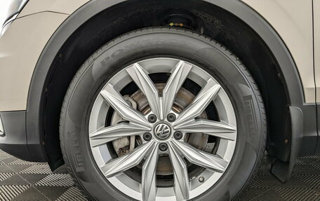Volkswagen Tiguan II, 2018 год, 2 955 000 рублей, 18 фотография