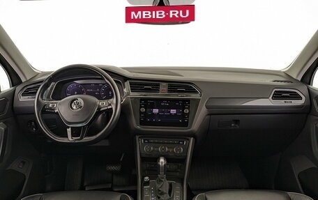 Volkswagen Tiguan II, 2018 год, 2 955 000 рублей, 14 фотография