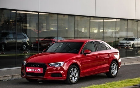 Audi A3, 2019 год, 1 999 000 рублей, 4 фотография