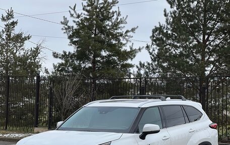 Toyota Highlander, 2020 год, 4 750 000 рублей, 2 фотография