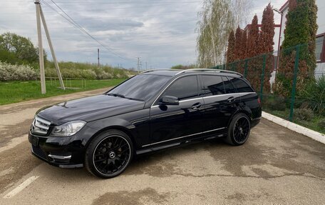 Mercedes-Benz C-Класс, 2012 год, 2 100 000 рублей, 8 фотография