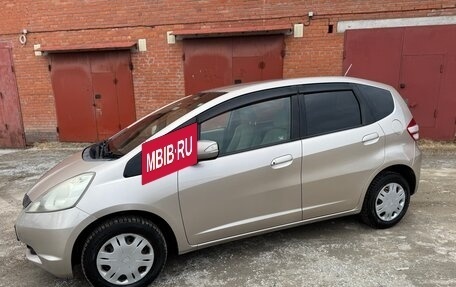 Honda Fit III, 2009 год, 750 000 рублей, 4 фотография