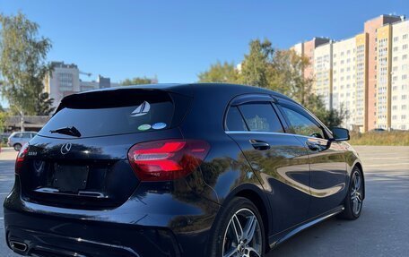 Mercedes-Benz A-Класс, 2018 год, 1 555 000 рублей, 2 фотография