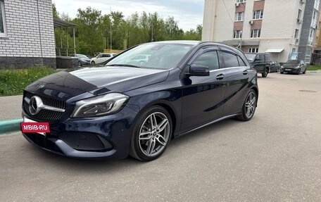 Mercedes-Benz A-Класс, 2018 год, 1 555 000 рублей, 3 фотография