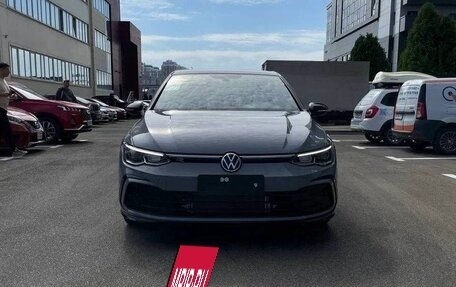 Volkswagen Golf VIII, 2022 год, 2 160 000 рублей, 2 фотография