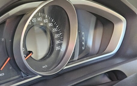 Volvo V40 Cross Country I, 2017 год, 1 850 000 рублей, 13 фотография