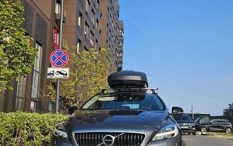 Volvo V40 Cross Country I, 2017 год, 1 850 000 рублей, 26 фотография