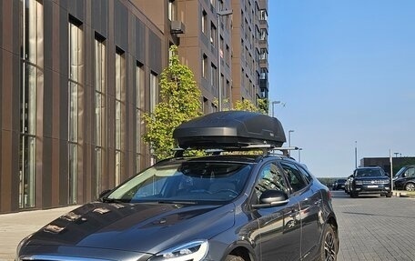 Volvo V40 Cross Country I, 2017 год, 1 850 000 рублей, 24 фотография