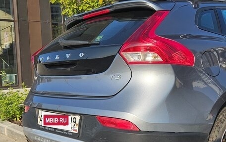 Volvo V40 Cross Country I, 2017 год, 1 850 000 рублей, 32 фотография