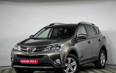 Toyota RAV4, 2013 год, 1 799 000 рублей, 2 фотография